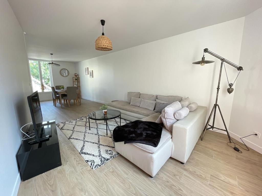 La Grenouillere Apartamento Brie-Comte-Robert Exterior foto